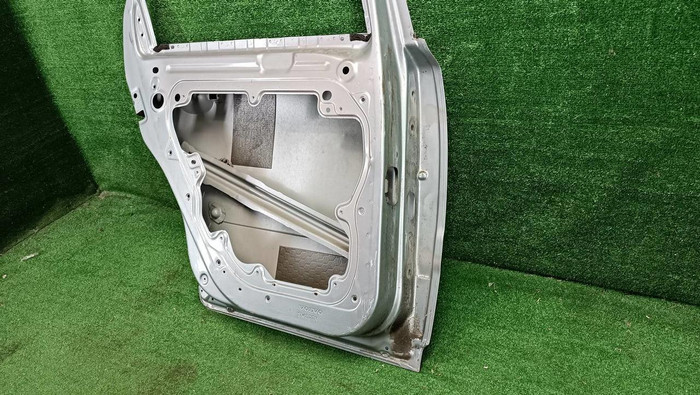 Дверь задняя левая Volvo S40 2 (2004-2012)