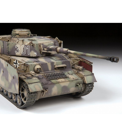 Сборная модель ZVEZDA Немецкий средний танк Pz IV Ausf. G, 1/35