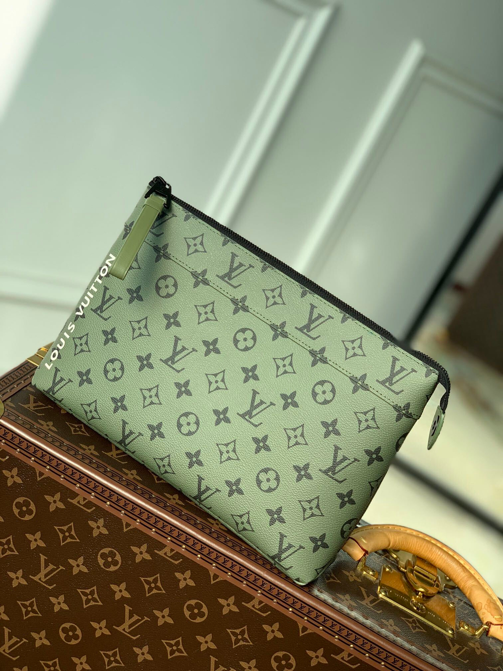 Louis Vuitton Pochette Voyage Souple