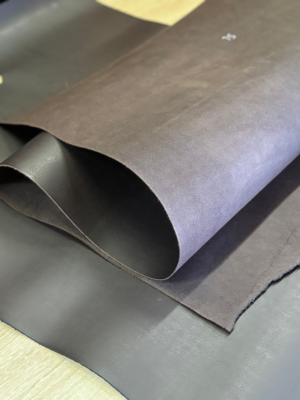 Кожа натуральная для рукоделия, Шрам "Коричневый