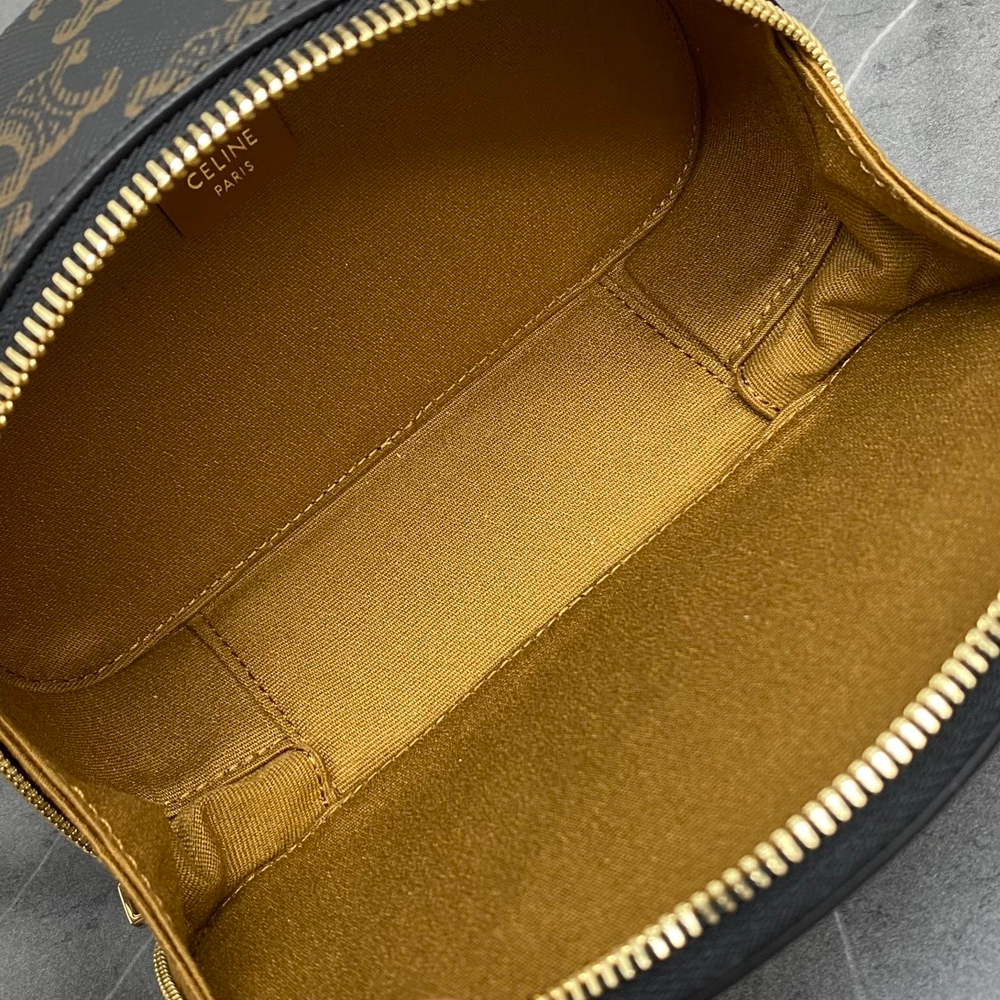 Celine Triomphe 17 cm