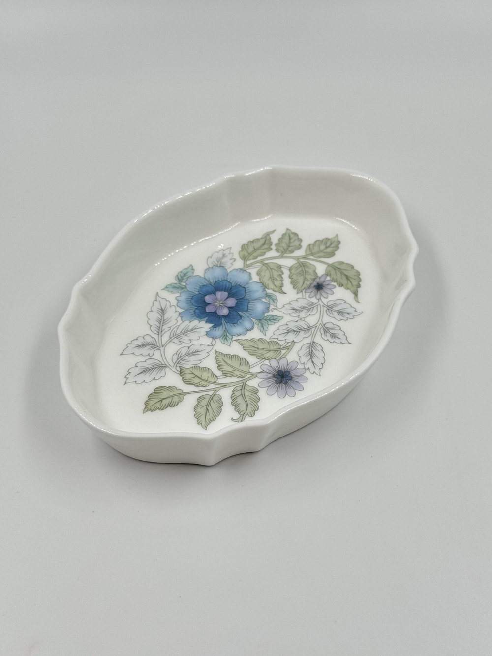Фигурная тарелочка/мелочница Wedgwood, Clementine
