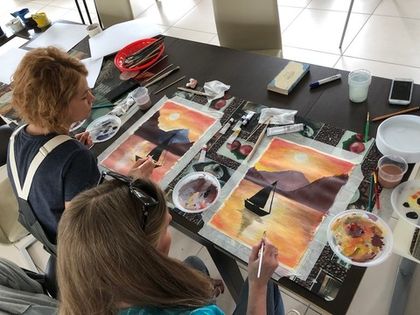 Уроки рисования для взрослых жителей «Романовского Парка»