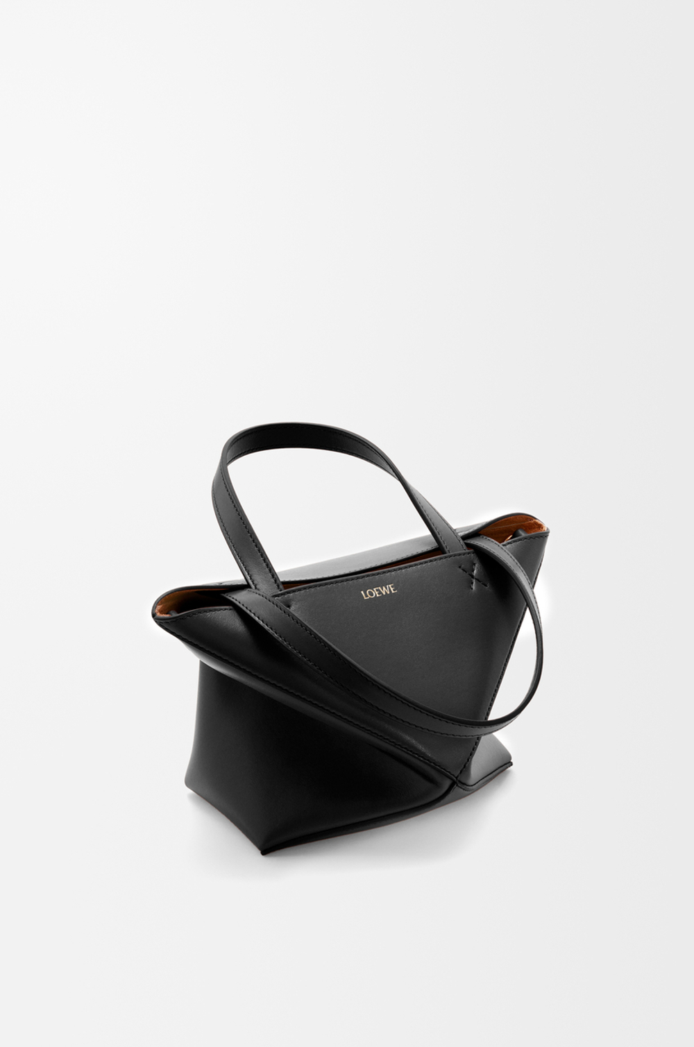 Loewe Мини-сумка Puzzle Fold из блестящей телячьей кожи, черный