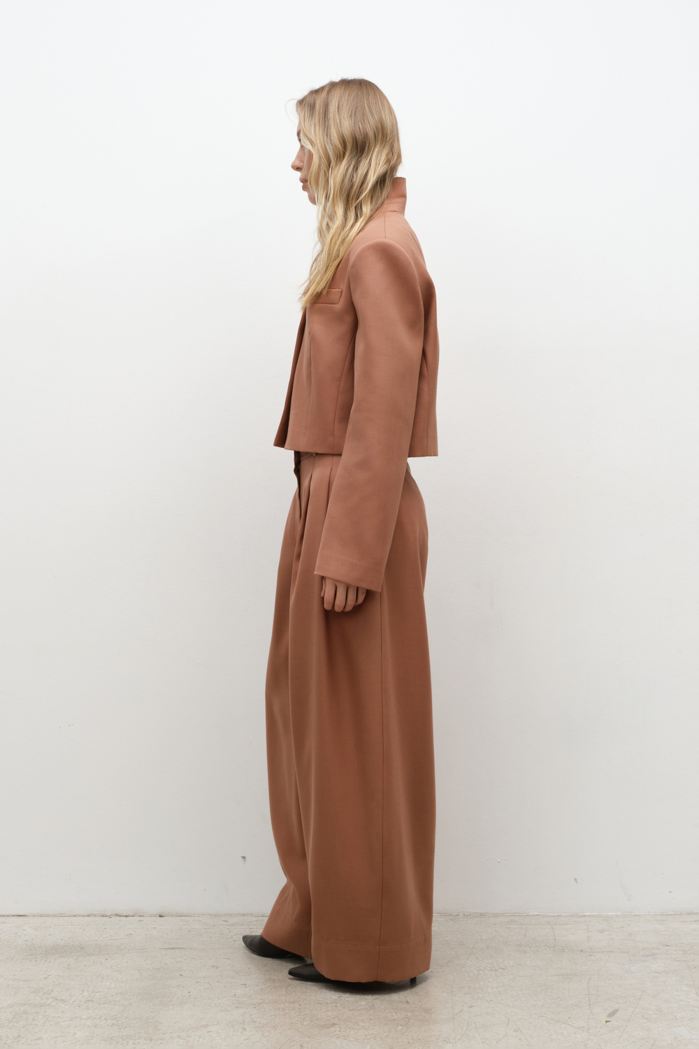 Жакет объемный укороченный