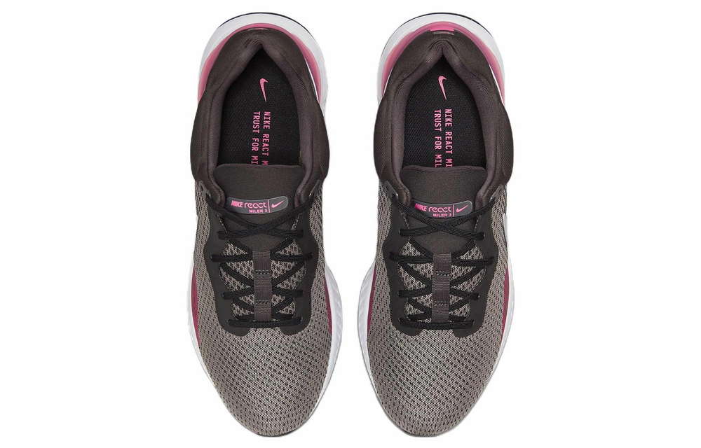 Кроссовки Nike 3