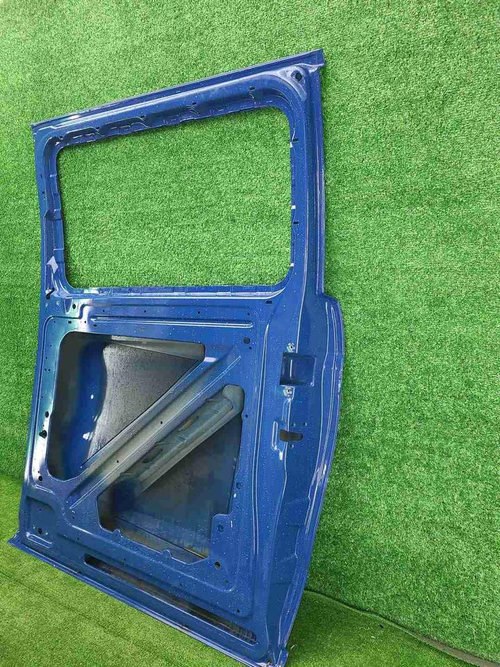 Дверь сдвижная правая Mercedes V w447 (2014-н.в.)