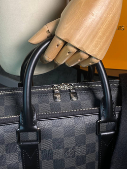 Портфель Louis Vuitton