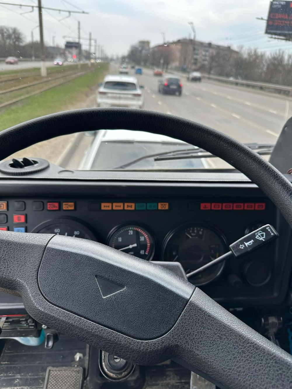 КамАЗ 45143 6x4 Зерновоз 45143-15 (Дизельный, 10,9 л, 245 л.с., МТ)