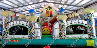 Коммерческий надувной батут "Терем" 6*6*4 м