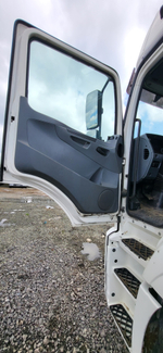 КамАЗ 5490 4x2 Седельный тягач 5490-032-87(S5) NEO (Дизельный, 12,0 л, 401 л.с., МТ)