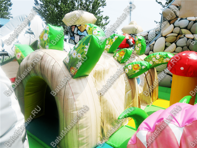 Коммерческий надувной батут "Терем" 6*6*4 м