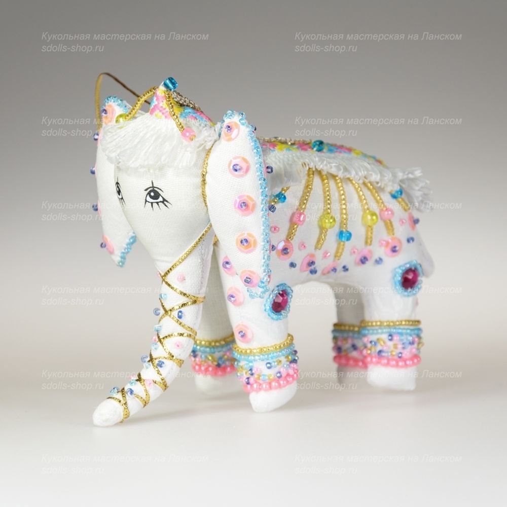 Бисерная ёлочная игрушка Слон