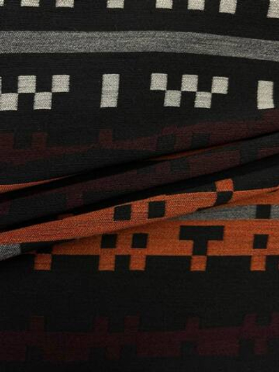 Шерсть с п/э черная с разноцветным геометричным орнаментом