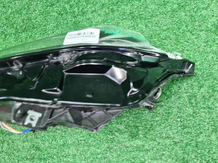 Битая Фара левая Toyota Camry xv80 (2023-н.в.) LED