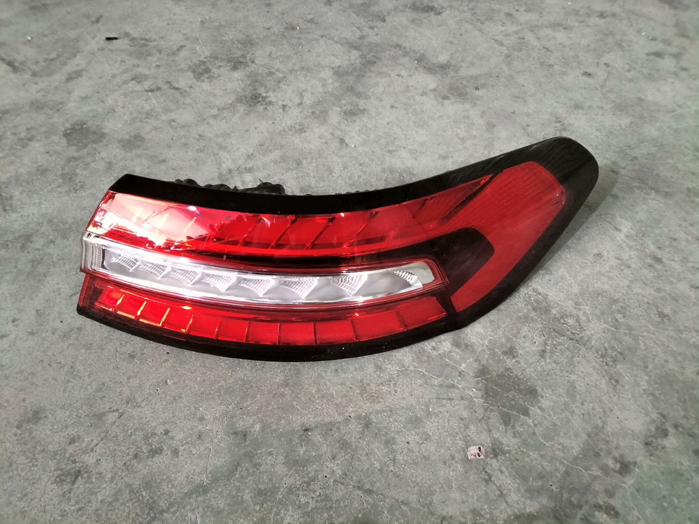 Задний фонарь в сборе Ford Taurus (левый/правый, внутренний/наружный)
