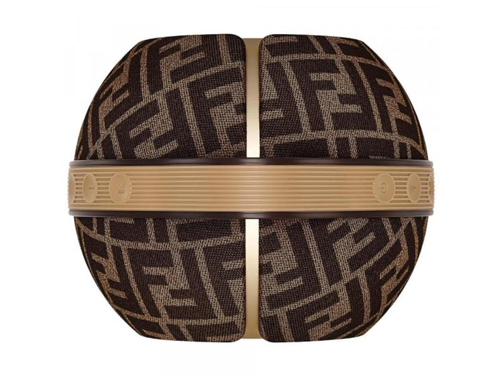 Портативная акустика Devialet Mania x Fendi
