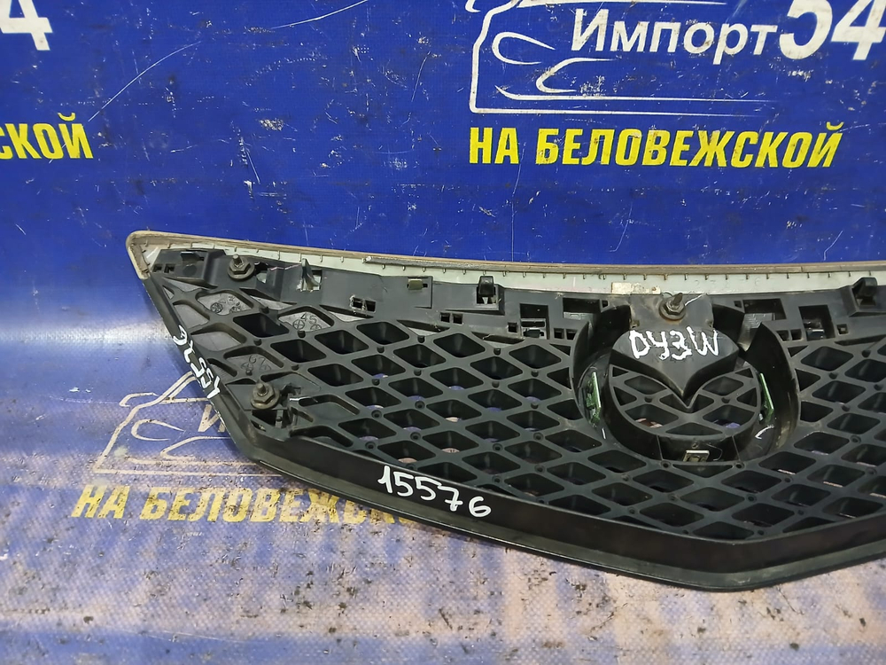 Решетка радиатора MAZDA DEMIO 2002-2005