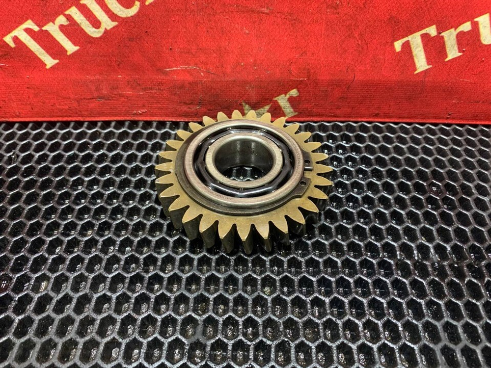 Шестерня промежуточная