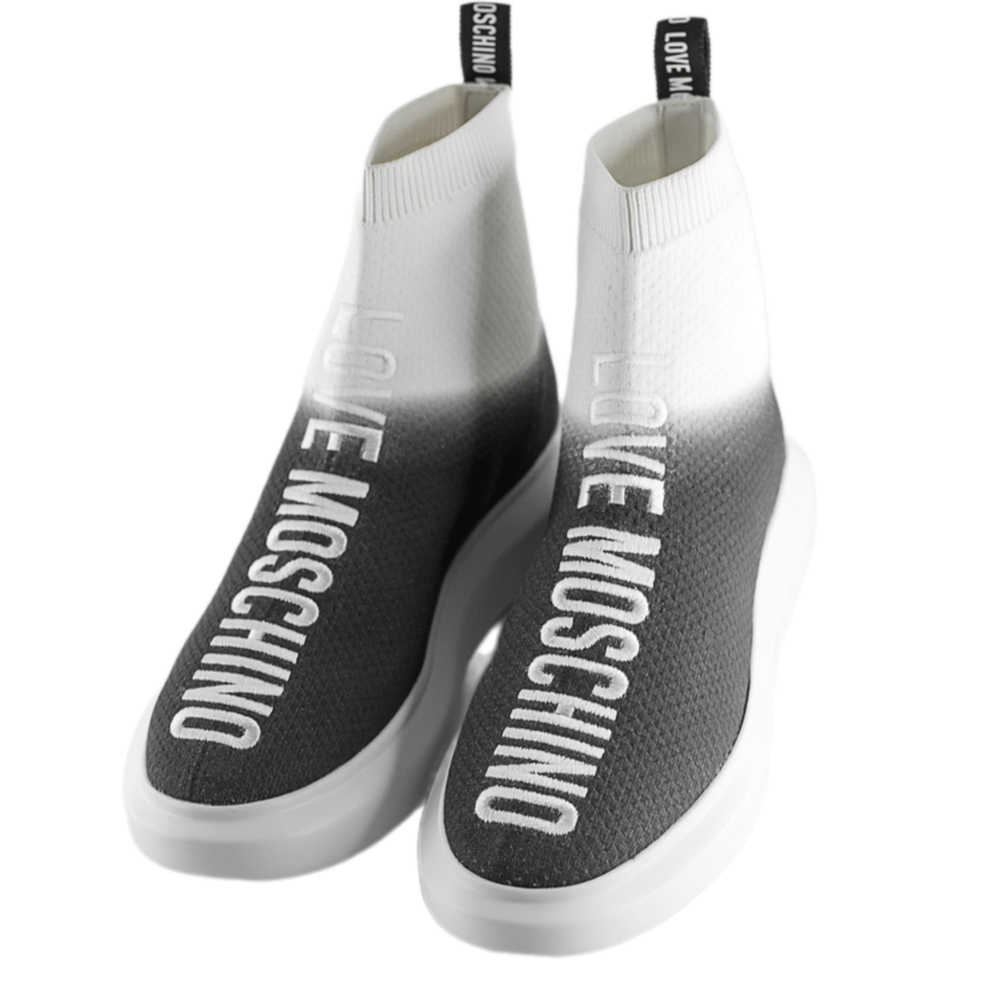 MOSCHINO кроссовки (38)(нет на остатках)