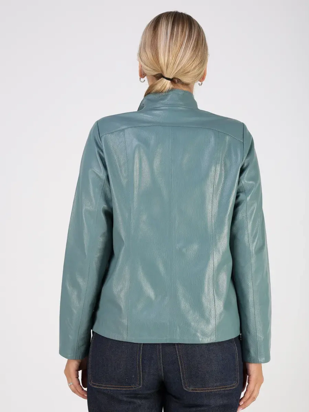 Кожаная куртка демисезонная косуха