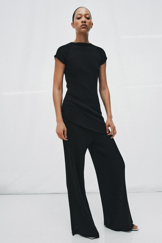 ZARA ТОП В РУБЧИК АСИММЕТРИЧНОГО КРОЯ, ЧЕРНЫЙ