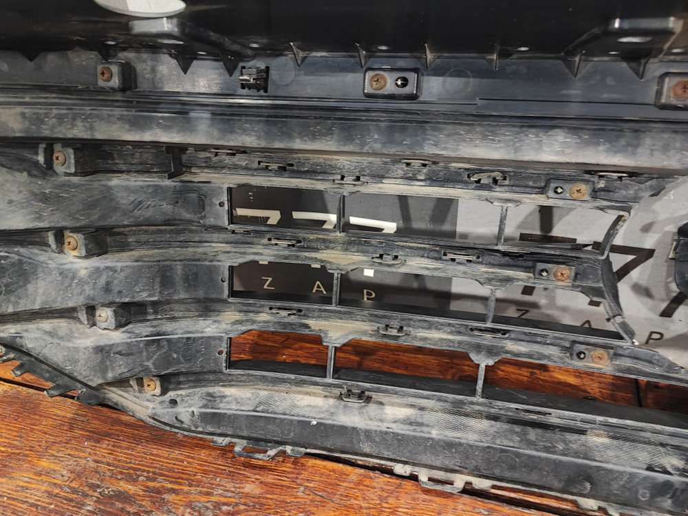 Решетка радиатора GAC GS8 1 16-23 Б/У Оригинал 7110004CAD0100