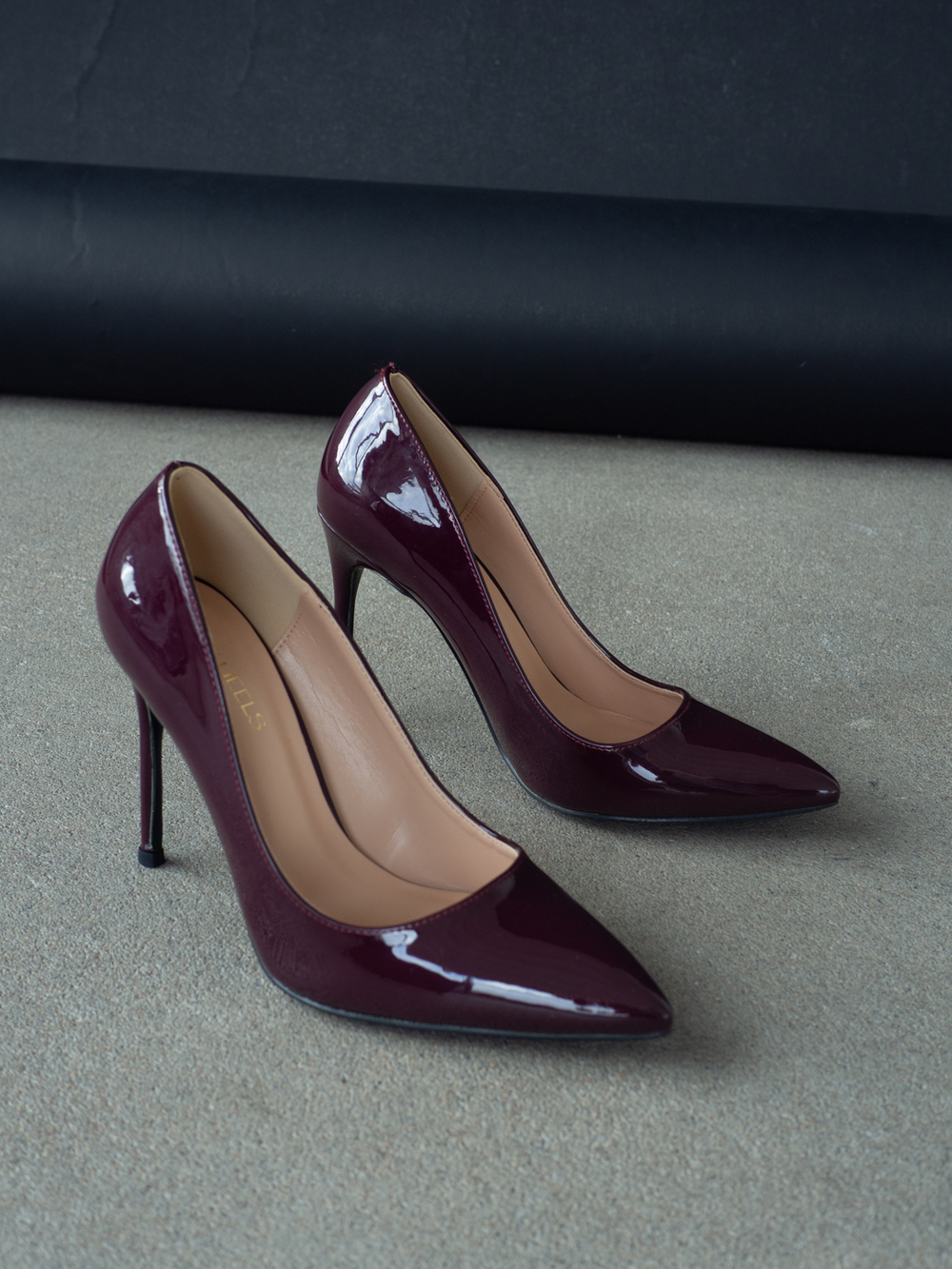 Женские туфли лодочки на шпильке - SHSS1003-010-lak-cher