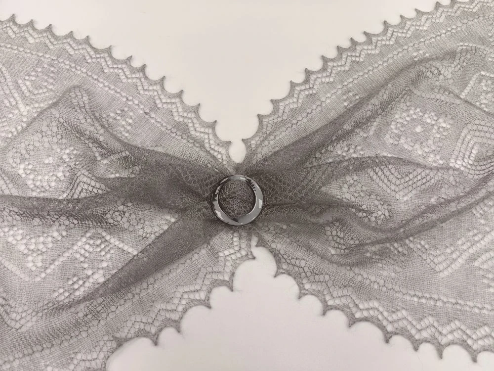 Оренбургский пуховый палантин с шелком АШ12040-03 серый