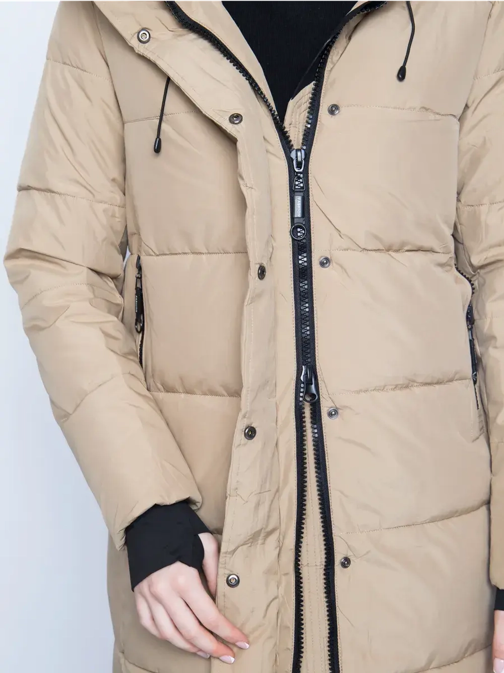 Куртка зимняя удлиненная с капюшоном