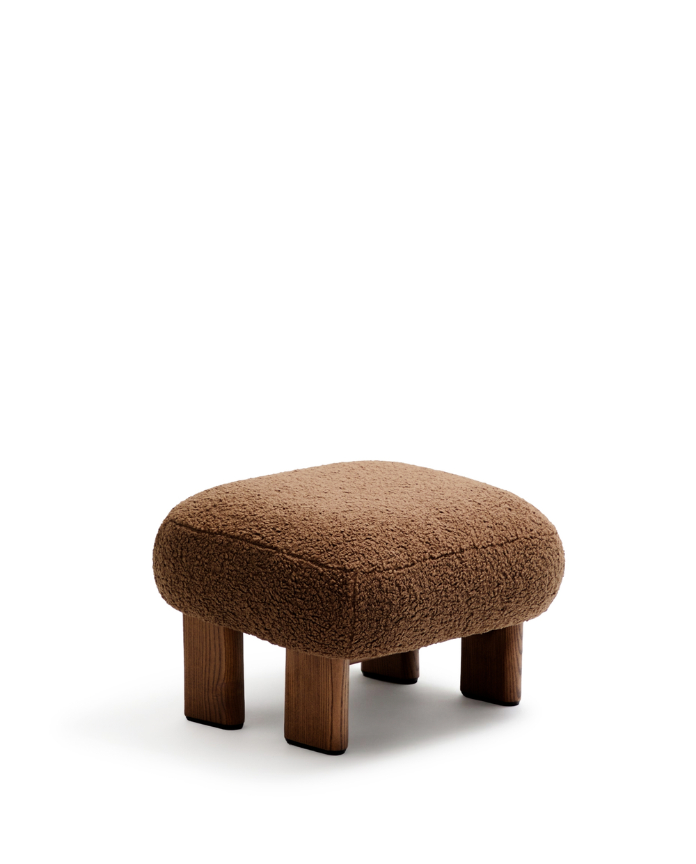 Пуф La Forma (ex Julia Grup) Cabana Taupe Boucle с ножками в отделке орех 65x55,4