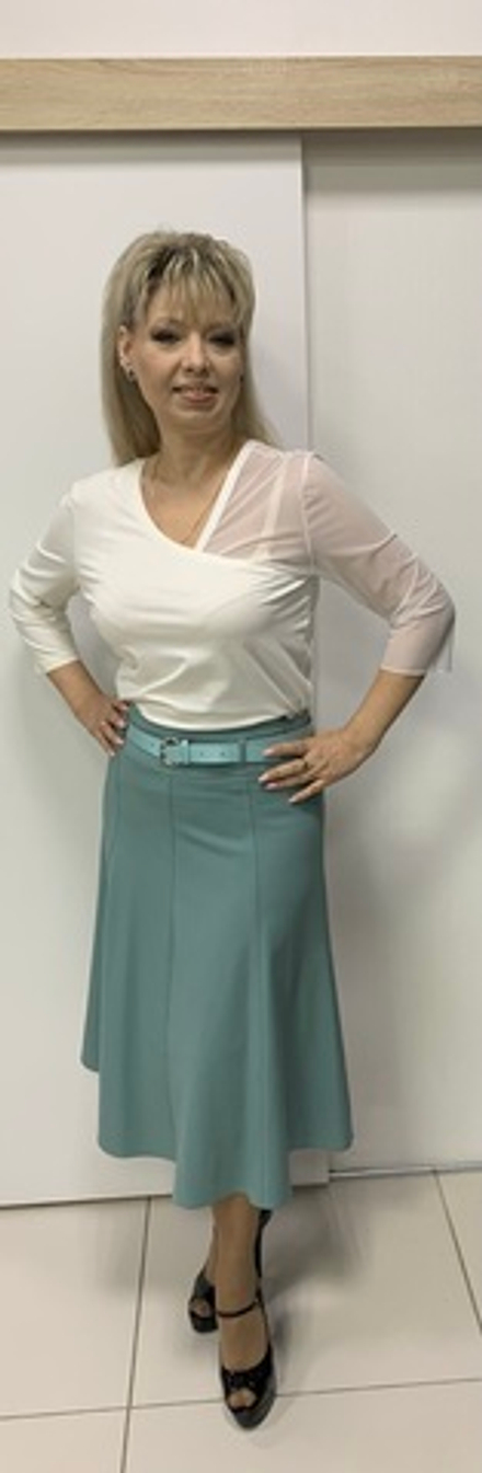 Средней длины юбка гаде