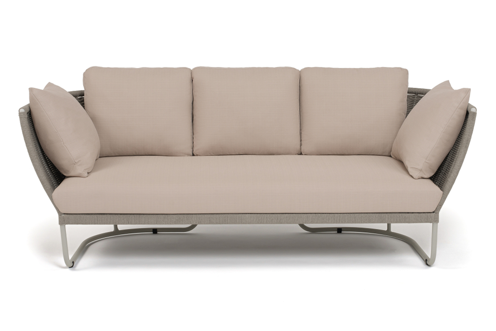 "Фиджи" диван 3-местный плетеный из роупа, каркас алюминий светло-серый (RAL7035) муар, роуп серый меланж круглый, ткань Mossle бежевая