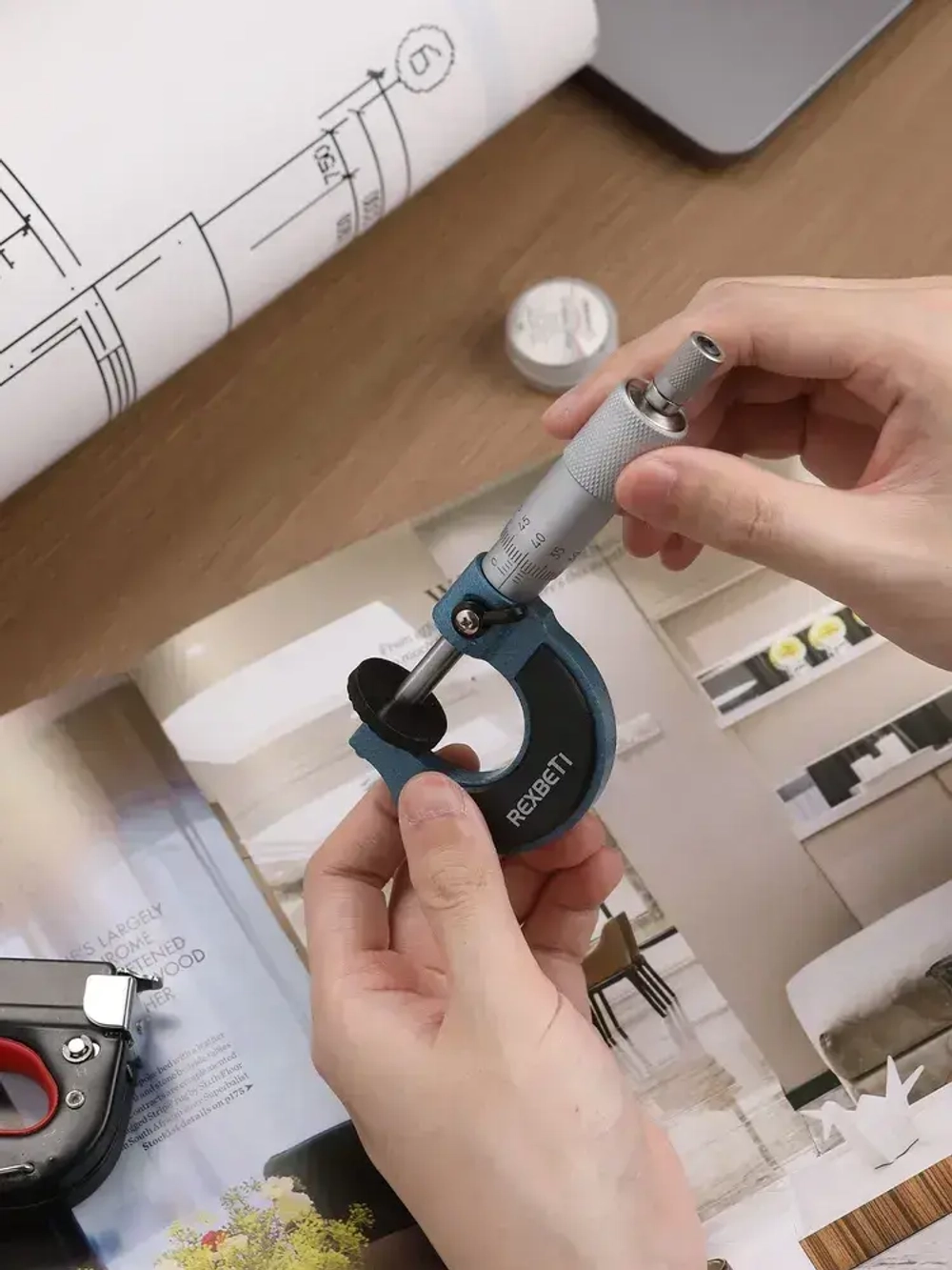 REXBETI Микрометр нониусный 0-25 мм, 0,01 мм