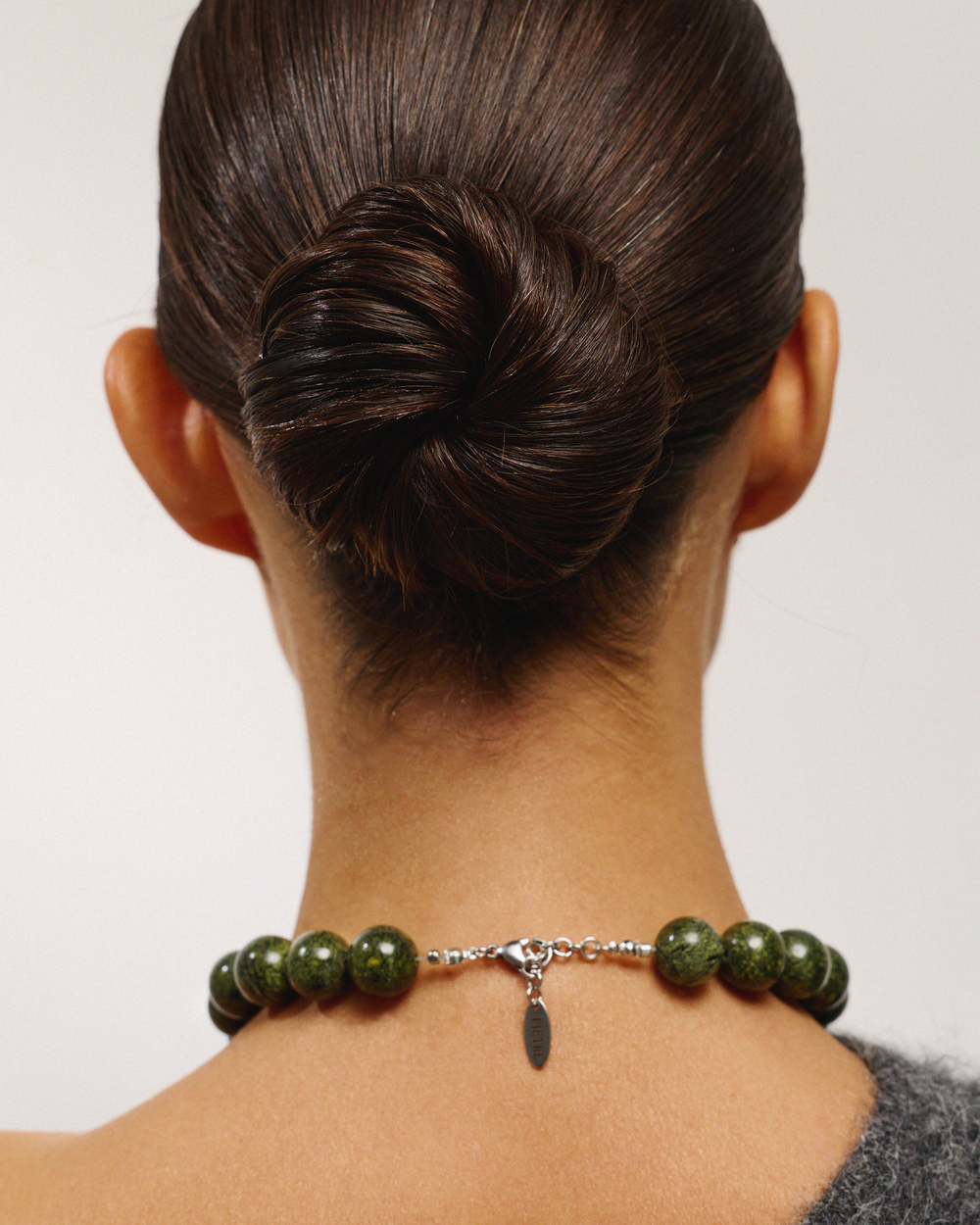 Бусы из змеевика