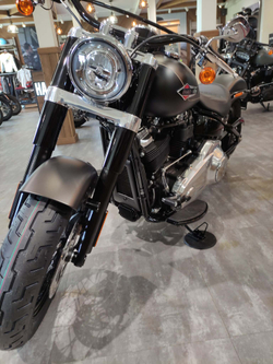 Softail Slim 2021 Harley-Davidson River Rock Gray Denim / Black Denim