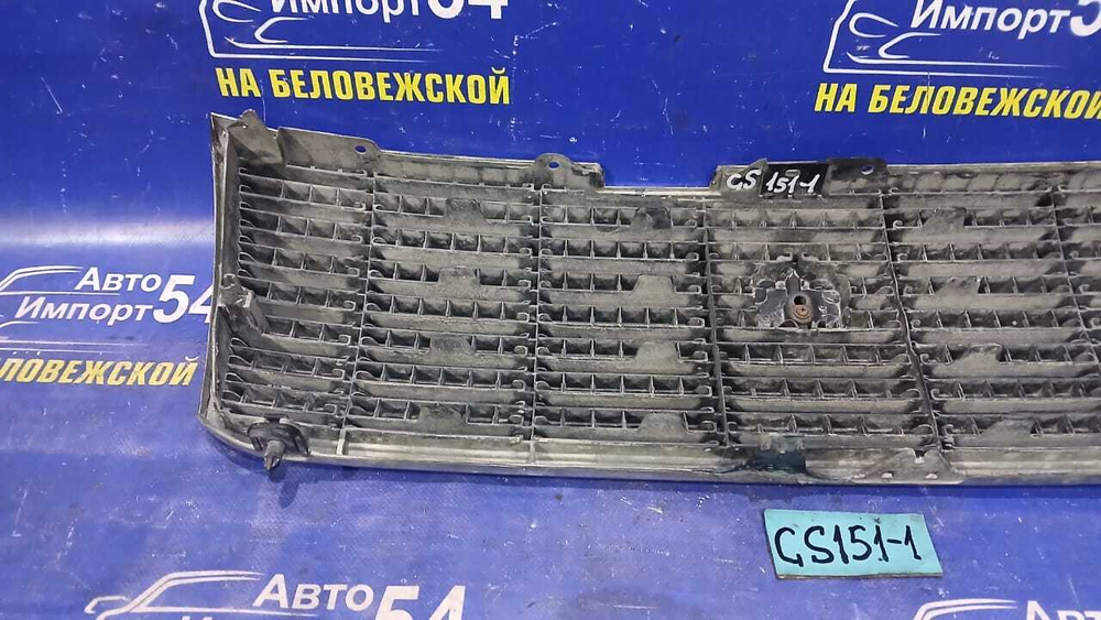 Решетка радиатора TOYOTA CROWN 1997