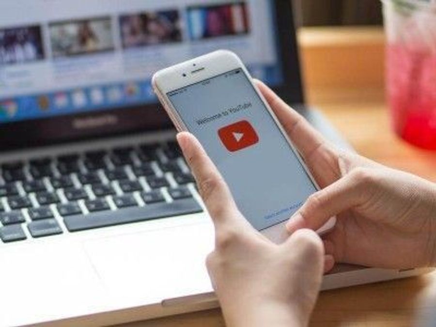 СМИ: российские операторы связи начали ускорять работу YouTube