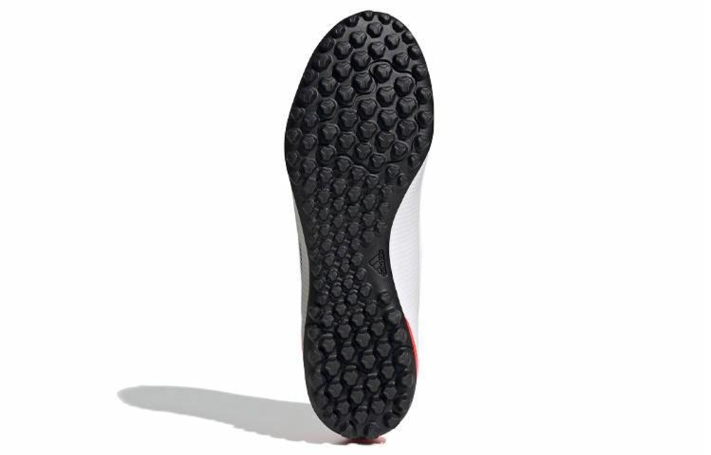 Кроссовки Adidas Predator 20.4