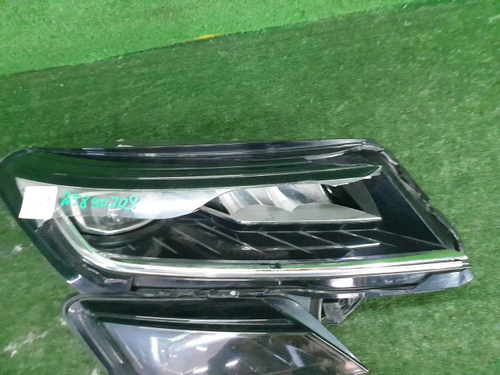 Битая Фара правая Skoda Kodiaq (2016-2022) LED