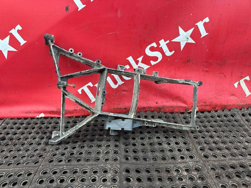 Кронштейн фары левой