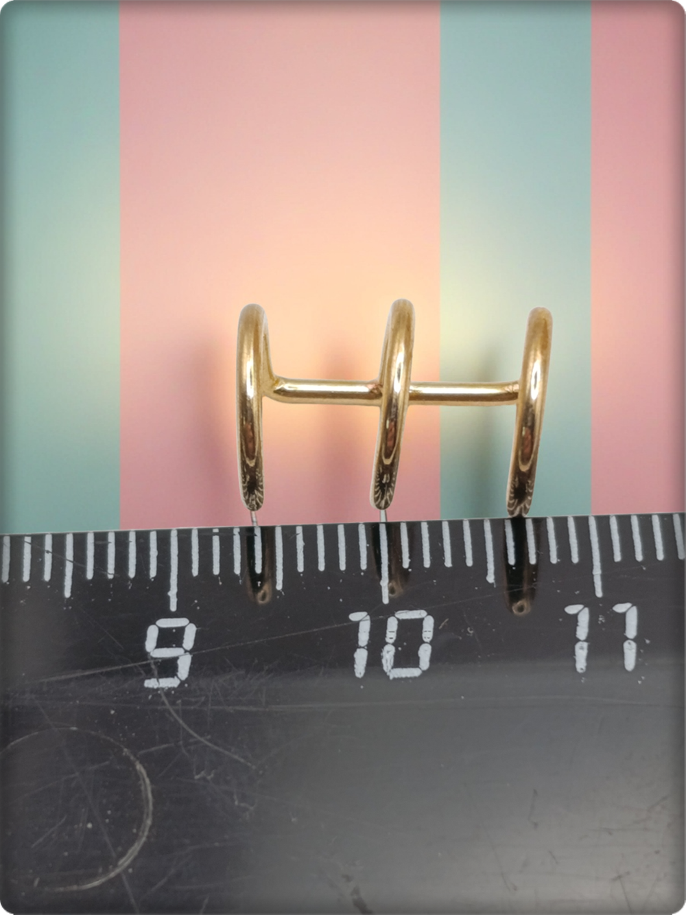 Клипса без прокола уха "Тройная" золотистая.