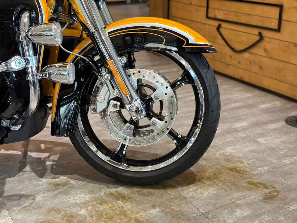 Harley-Davidson CVO Road Glide Limited 2022 (с НДС)