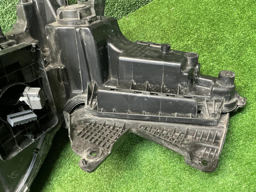 Фара правая Geely Atlas 2 (2023-н.в.) LED