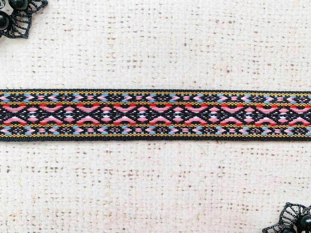 Тесьма жаккард, ш. 2,3 см (НАРЕЗКА)