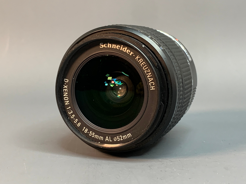 Samsung D-XENON 18-55mm f/3.5-5.6 AL