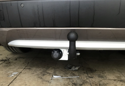 Фаркоп для BMW X3 F25 2010-2017, X4 F26 2014-2018 Тип шара: A. Нагрузки: 2500/100 кг, BM 03