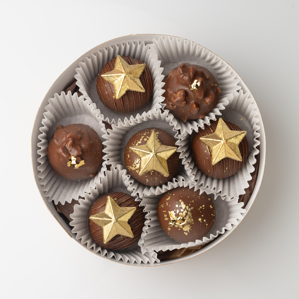 Набор шоколадных пирожных