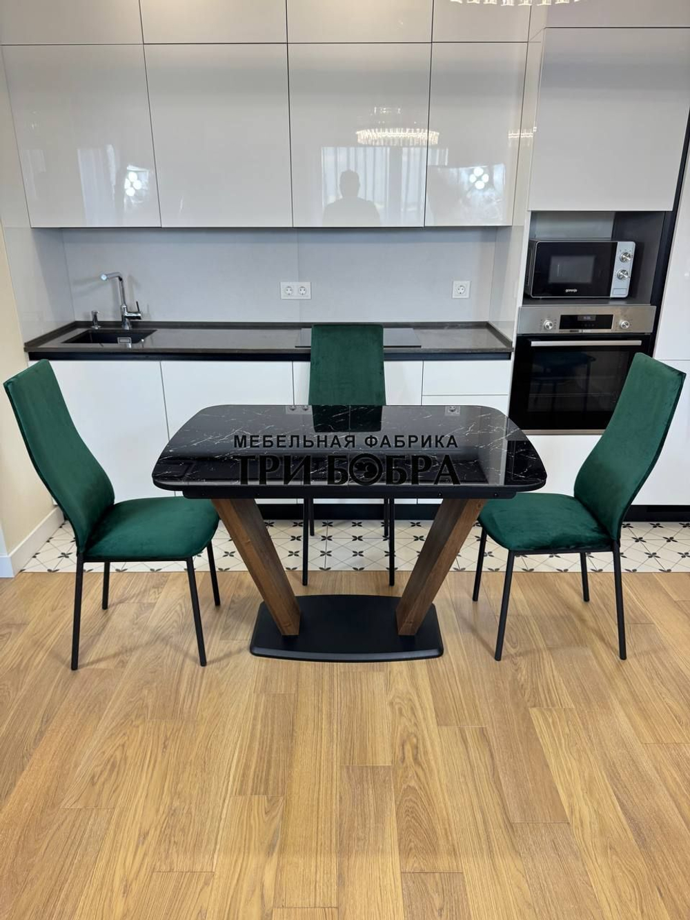 Кухонный раскладной стол "Прадо" черный мрамор и 4 стула Милан