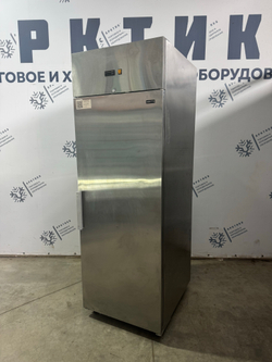 Шкаф холодильный из нержавеющей стали Arkto 700 R0.7G